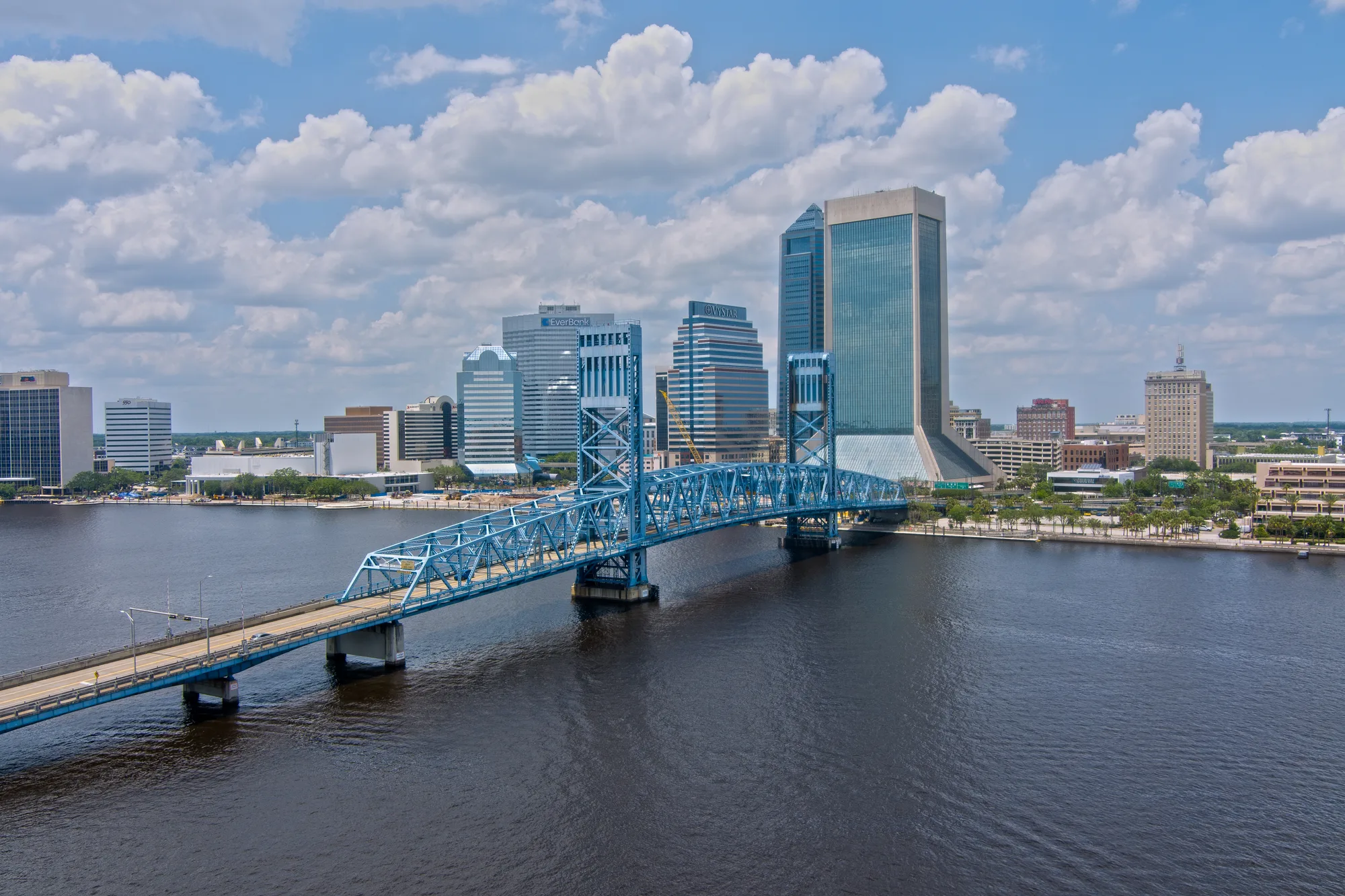 Appliance Warehouse team members serving Jacksonville, Florida